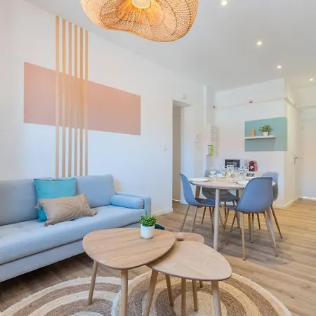 2 Bedroom Apartment Near Tram, Chr + Parking Roubaix Exterior photo