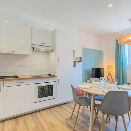 2 Bedroom Apartment Near Tram, Chr + Parking Roubaix Exterior photo